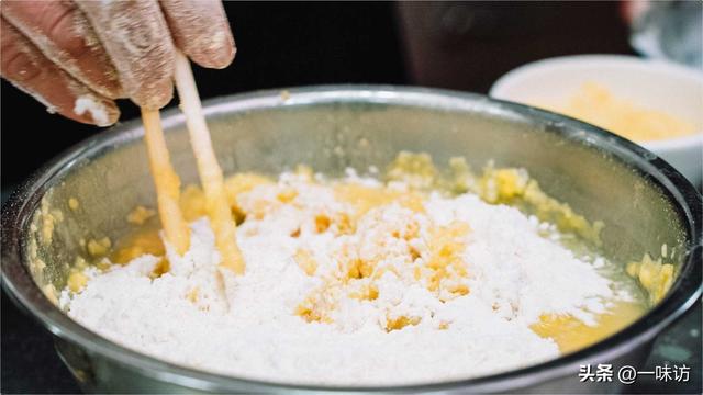 山东煎饼怎么吃，在家怎么做山东煎饼（山东美食煎饼做法这样做）