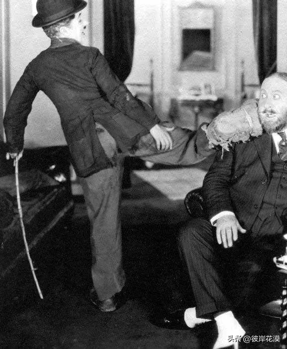 世界级喜剧大师你知道他的名字吗，喜剧艺术大师——卓别林