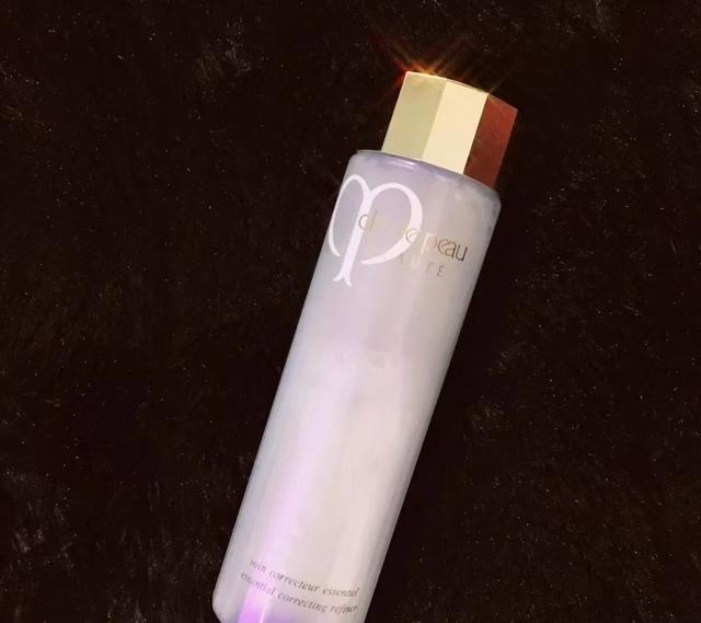 ipsa流金水，ipsa流金水适合秋天用吗（公认好用的四款日系爽肤水）