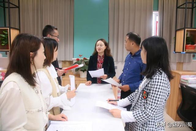 绵阳外国语实验学校，绵阳外国语实验学校初中2022招生（绵阳外国语实验学校小学语文教师金梅）