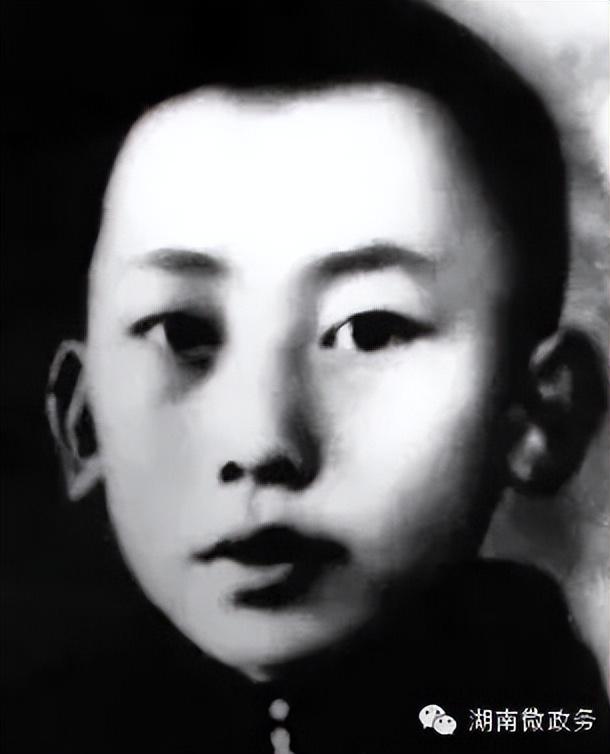 年龄最小的淅川移民，孟庆辉家（淅川张河移民王振三在家中毛主席纪念馆追忆毛家六烈士）