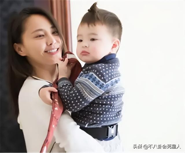 妈妈是超人第一季，姨母心是个什么意思（《妈妈是超人》9位萌娃现状）