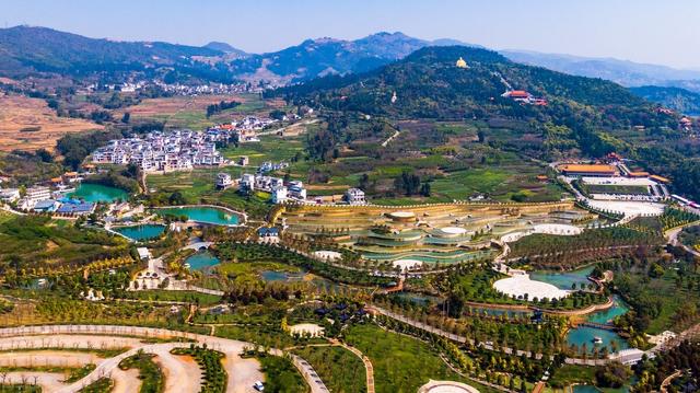 弥勒市属于哪个市，弥勒是云南的那个地方（凭啥成为云南旅居城市的天花板）