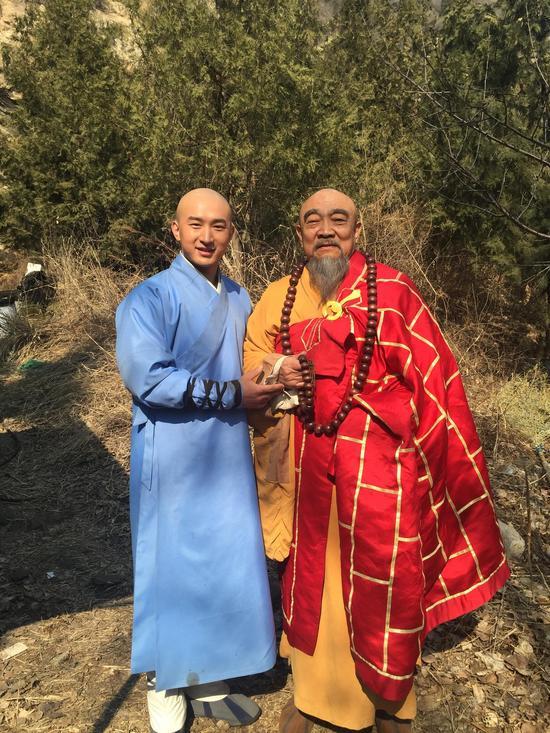 鲍国安宋江，鲍国安宋江图片（“曹操”鲍国安的“消失”）