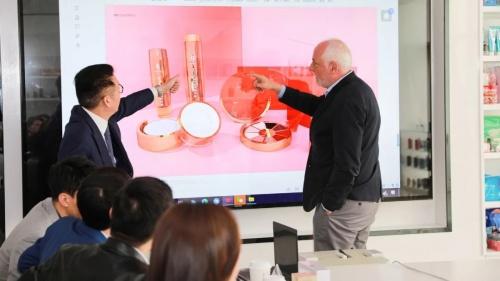 SEALUXE是什么化妆品，sealuxe是什么品牌（绿叶新零售与意大利INTERCOS高层洽谈项目合作）