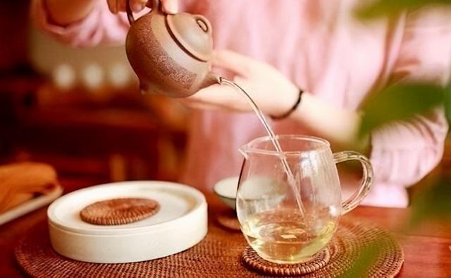 茶禅静心句子，茶禅静心句子十六字令（五首古诗词，遇见茶与禅）