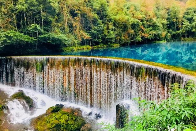 暑假去哪里旅游好，暑假去哪里旅游好玩2021（最适合去的12个美景地）