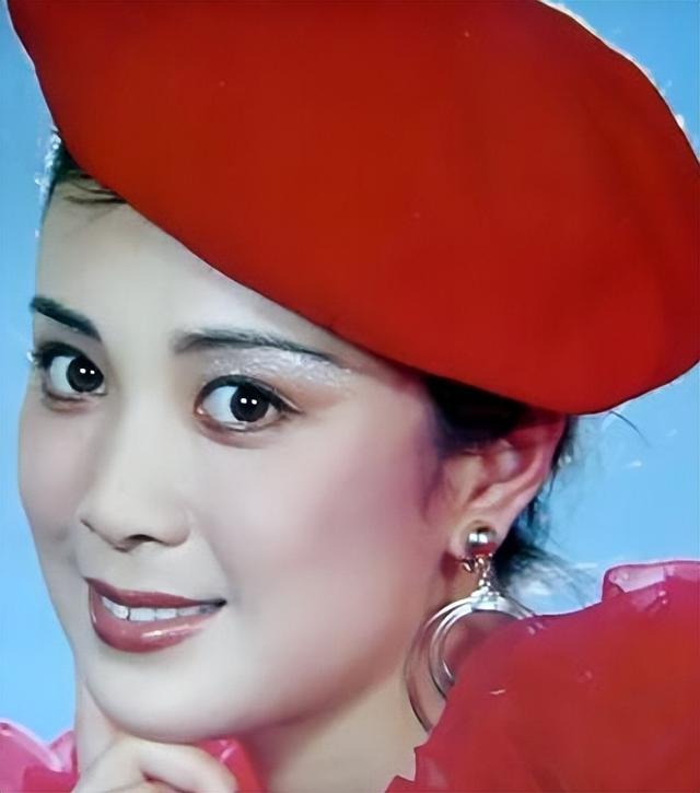 最美妲己傅艺伟为何自甘堕落，从“最美妲己”到“阶下囚”