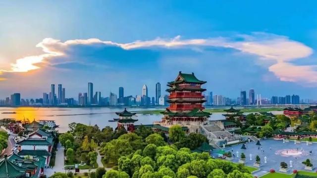 南昌附近一日游必去景点，南昌一日游必去景点推荐（他们都来了......）