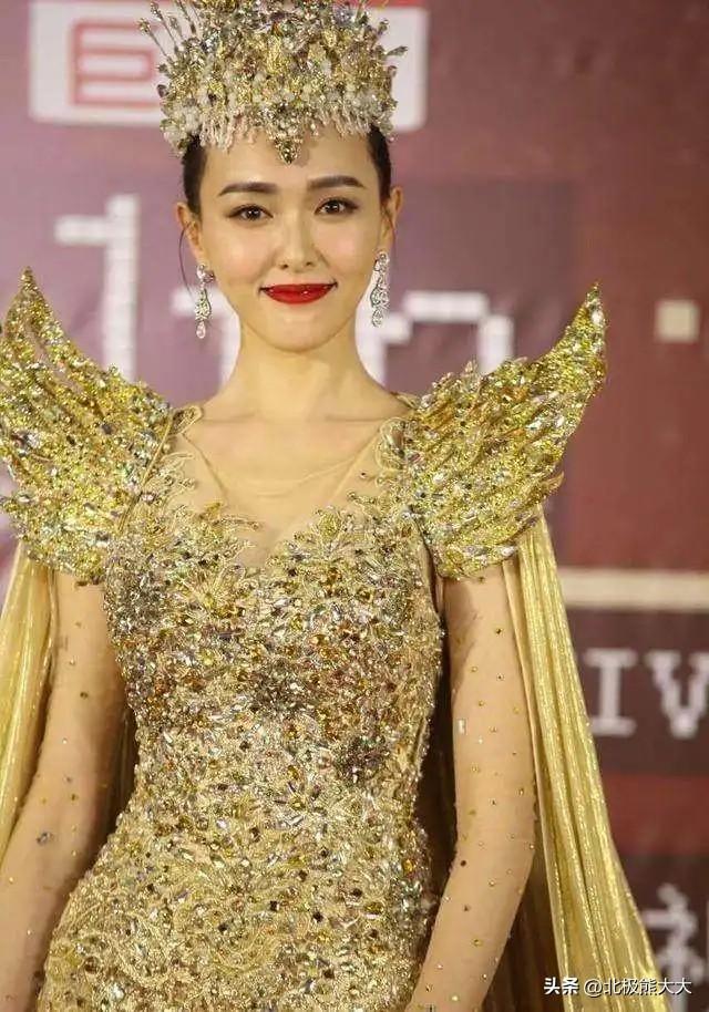 唐嫣当初跟霍建华恋爱过吗，“双面甜心”唐嫣的上位史