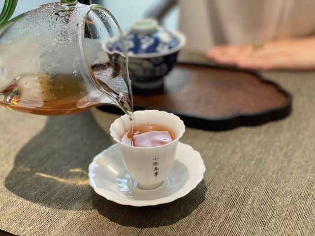 大红袍是红茶还是绿茶，大红袍算高档茶吗（茉莉花茶是绿茶）