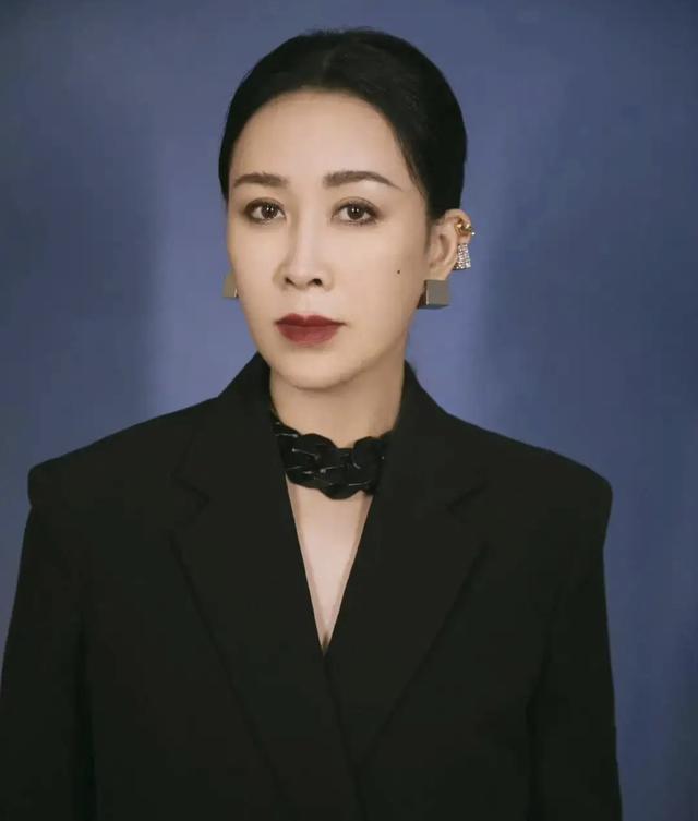 田震个人资料简介，田震个人资料（得罪那英又被孙楠痛批）