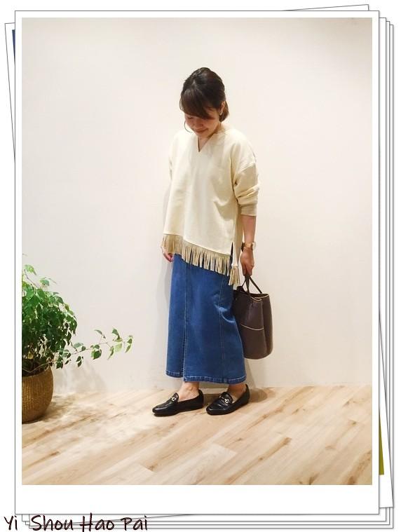 牛仔半身裙搭配什么上衣好看，牛仔半身裙搭配什么上衣好看春季（牛仔半身裙的春季搭配28例）