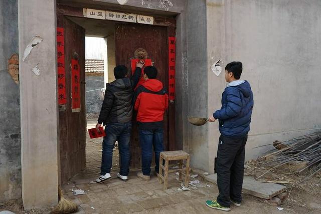 如何正确贴春联，多数人都不知道怎么贴春联