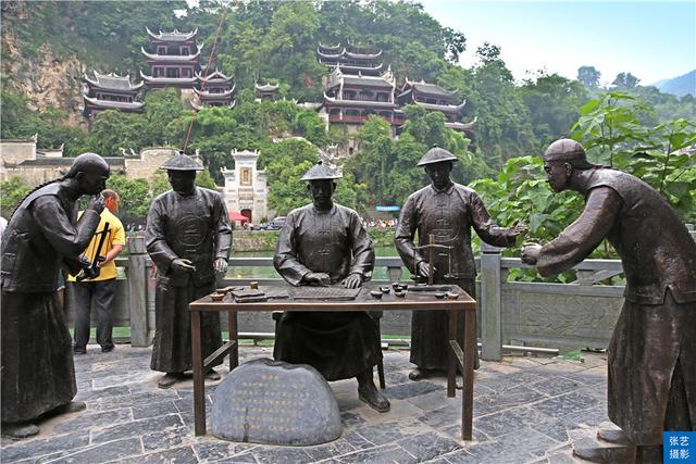 东方威尼斯是哪个城市，世界上最长的首都名字是哪个城市（贵州镇远端午节热闹非凡）