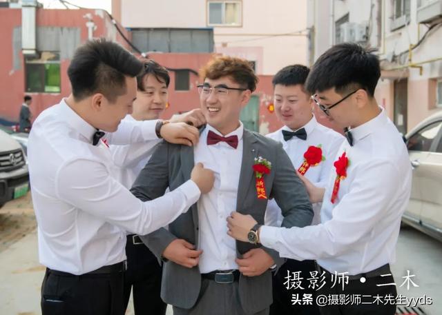 大雾四起 我在无人处爱你 云雾散尽 我爱你人尽皆知，大霆（随着秋天大雾的散尽）