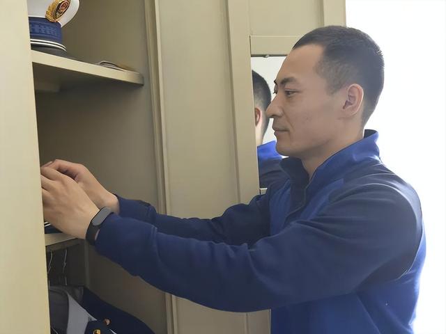 宝藏男孩是什么意思，我的宝藏男孩是什么意思（实习消防员里的“宝藏男孩”）