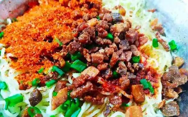 软哨和脆哨有什么不同，软哨脆哨是什么（寻味贵州——特色脆哨面）