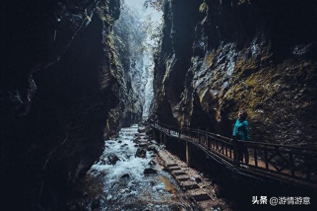 它是世界上最长的“一线天”奇观，是旅游观光，考察探险的好去处