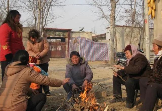 特殊人群是指哪些人，五类特殊人群是指哪些人（5种人不受欢迎反遭人嫌弃）