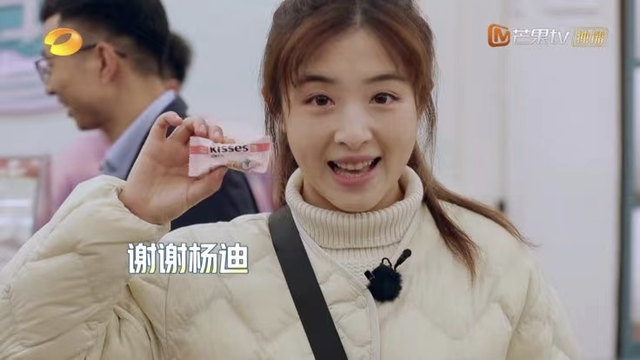 芒果台何炅和汪涵谁地位高，是因为他在另一个圈子里
