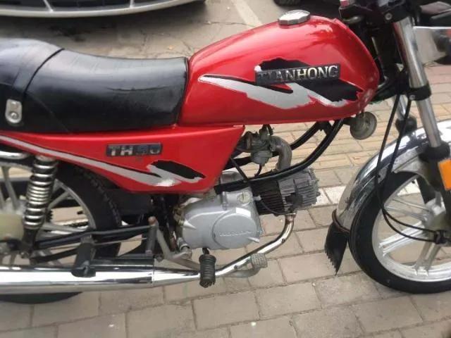 天虹二代九十年代后期,天津本田90(天虹)异军突起.