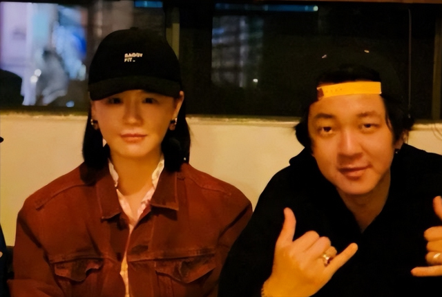 张哲轩个人资料简介，张哲轩生日晒私照官宣与马思纯恋情