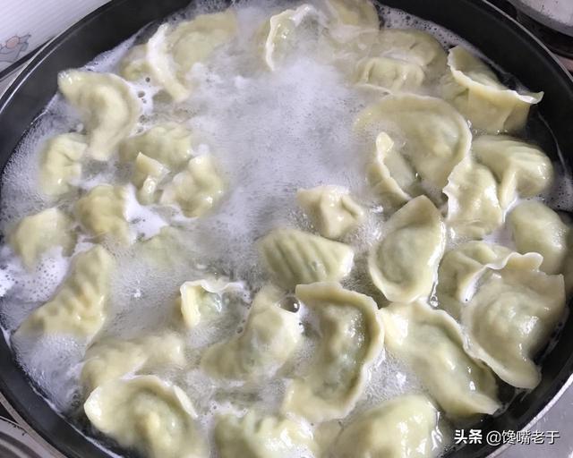 点水是什么意思，社会人说的点水是什么意思（“点水”和“不加水”有啥区别）