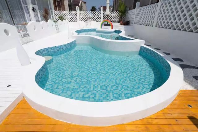 好听的房间名，好听的房间名字唯美（地中海风白房子落地窗……在浦东“圣托里尼”邂逅蓝白Dream）