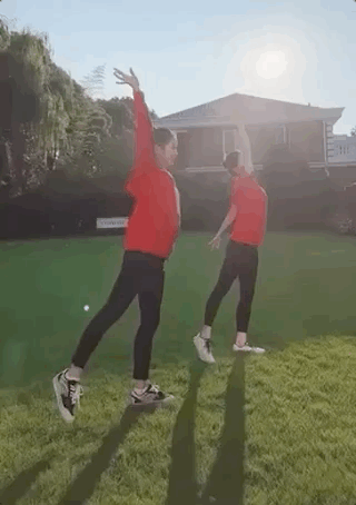 苗苗个人资料，明星苗苗个人资料（苗苗携妹妹共舞为祖国庆生）