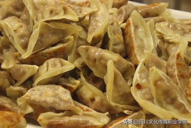 快乐星球第三部的简介，快乐星球第三部片尾（在文传什么是快乐星球）