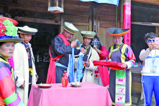 土族的由来，土族的族名源于祖先什么而来（一万字读懂土族文化）