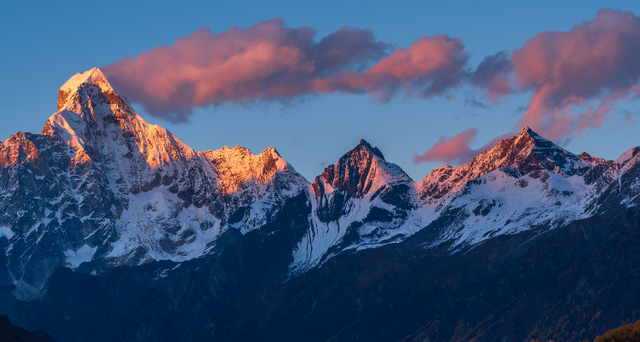 四川旅游景点推荐，四川旅游景点推荐表（四川最美二十个景区推荐）