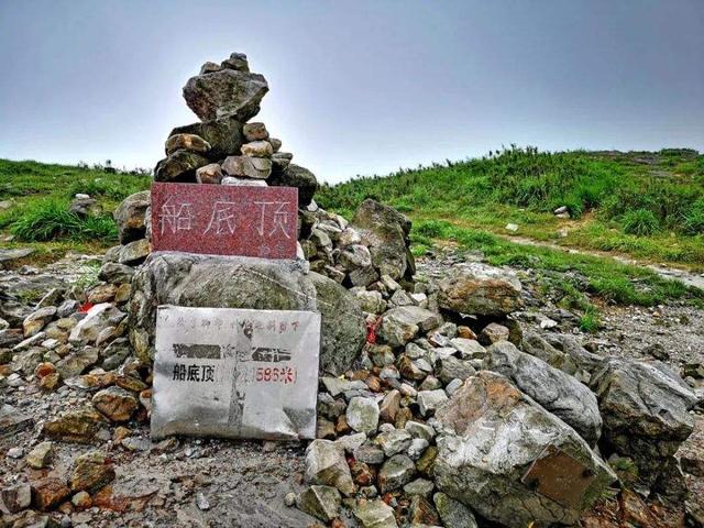 韶关旅游景点，旅游韶关旅游景点（“有山千丈色如丹）