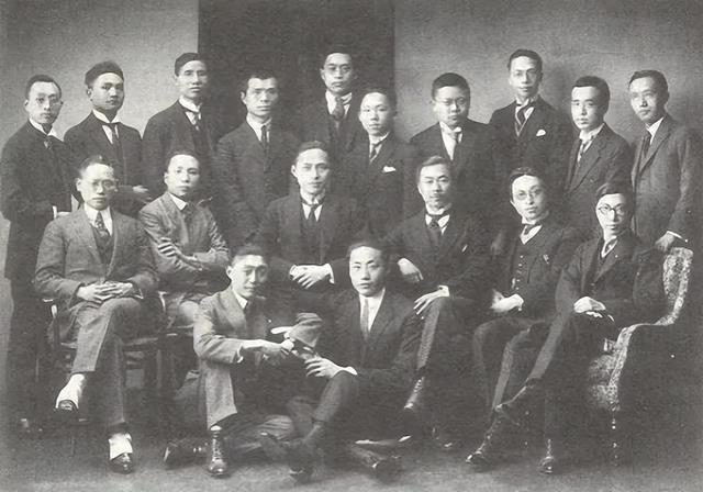 南陈北李是指哪两个人，南陈北李是指哪两个人1920年（主席曾称他是“顶头上司”）