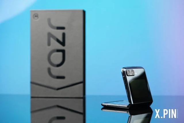 屏幕没坏但屏幕滑不动，vivo手机屏幕没坏但屏幕滑不动（只要5999元的moto刀锋折叠屏）