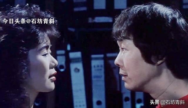 首届沙滩小姐从电影转战电视成金牌司仪，患抑郁症淡出娱乐圈
