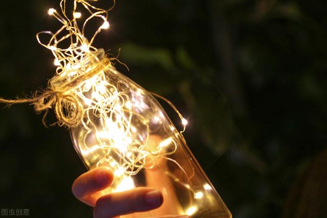 写给心累的自己，有哪些写给心累的自己的句子（温暖治愈的阳光句子）