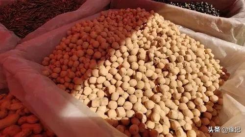 河南的春节习俗，河南人的过年风俗（河南各地的老家过年一定要吃啥）