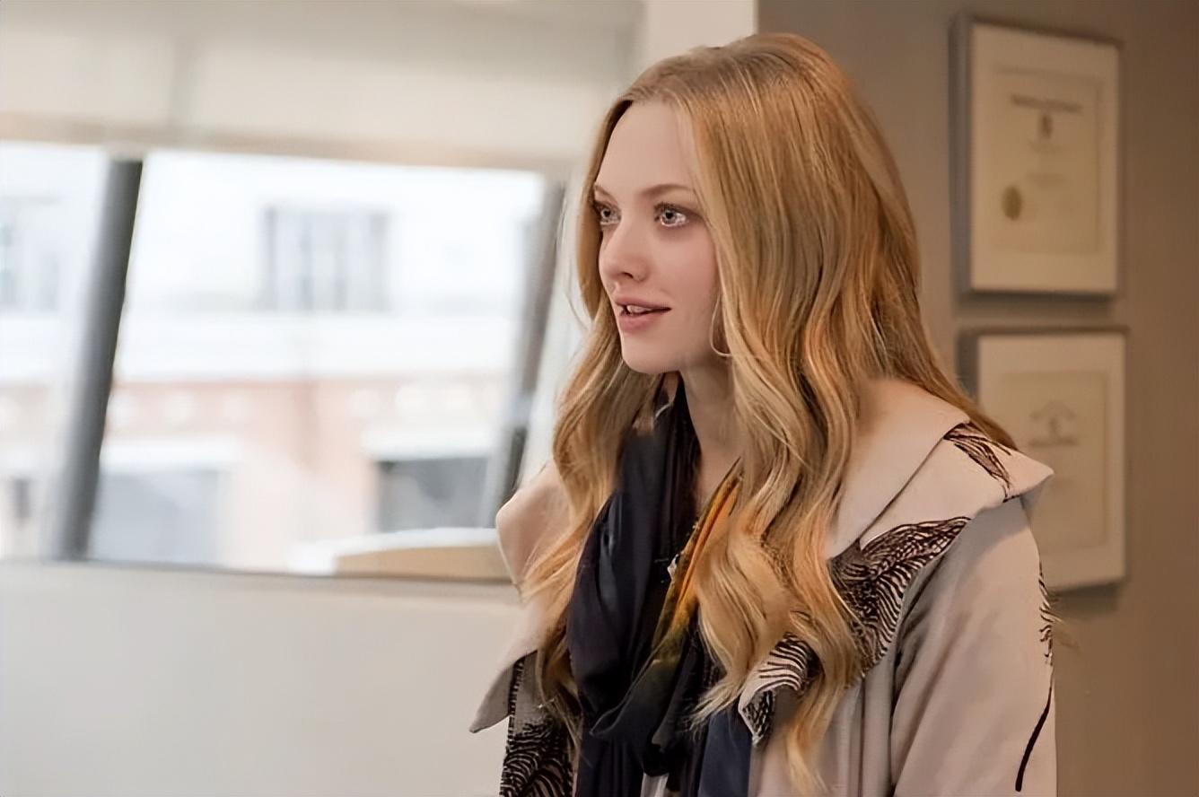 这是一部大牌明星云集的一部惊悚电影,朱莉安·摩尔,连姆·尼森