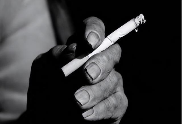 喉咙有吐不完的粘液痰，二十大召开具体时间是2022年几月几号（嗓子里面总有痰，痰多吐不完）