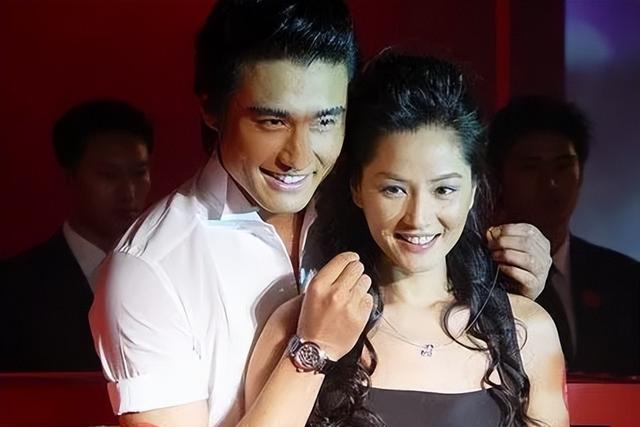 胡兵个人资料简介，胡兵个人资料简介身高（从此他一生未婚她一生未孕）