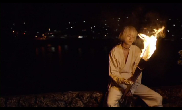 溺水小刀 头像，小丑图片大全悲伤笑容（爱一个人的时候）