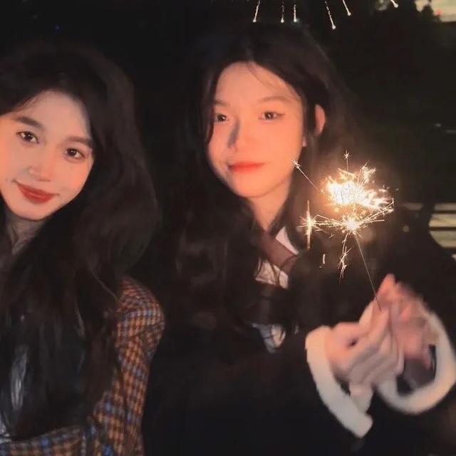 又酷又帅又霸气的闺蜜头像，帅气，超酷！五人闺蜜头像。微信（多人姐妹头像丨闺蜜头像）