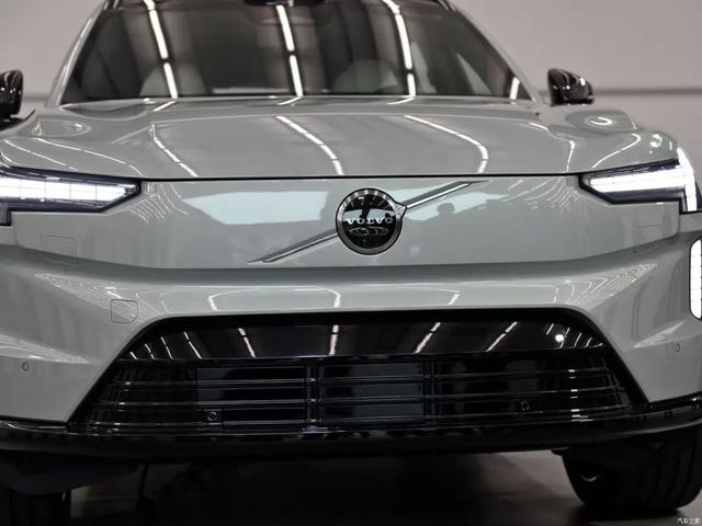 volvo是什么牌子的车，volvo是什么档次的车（沃尔沃的新旗舰SUV）