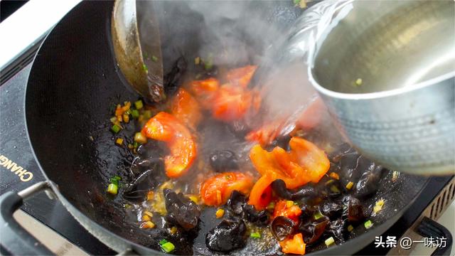面片汤的家常做法，家常面片汤的食谱（非常适合当早餐和晚餐吃）