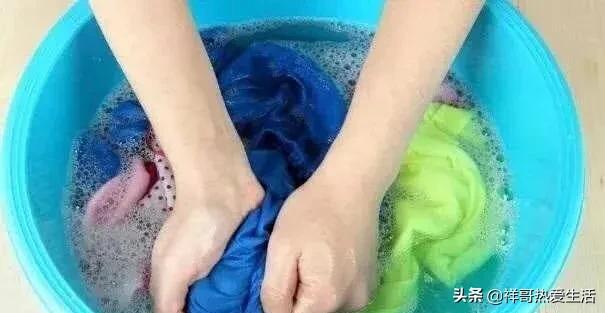 衣服起球怎么快速去除，衣服起毛球怎么处理（5个小妙招轻松去除）