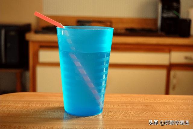 夏天房间如何降温8个小妙招，夏天房间如何降温8个小妙招图片（在没有空调的情况下为房间降温的）