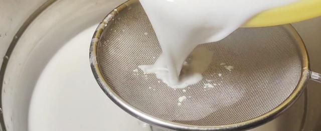 凉皮的做法教程，凉皮的做法教程皮（凉皮这样做：筋、薄、光）
