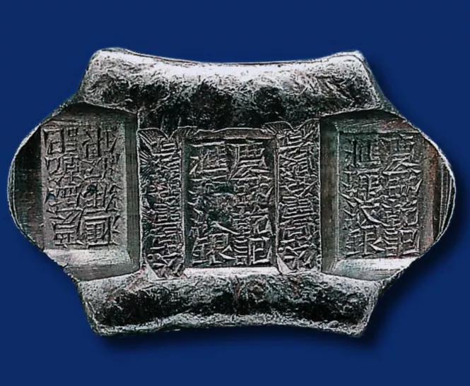 泰银和925纯银有什么区别，泰银和纯银哪个好（如何区分纯银、藏银、苗银、泰银）